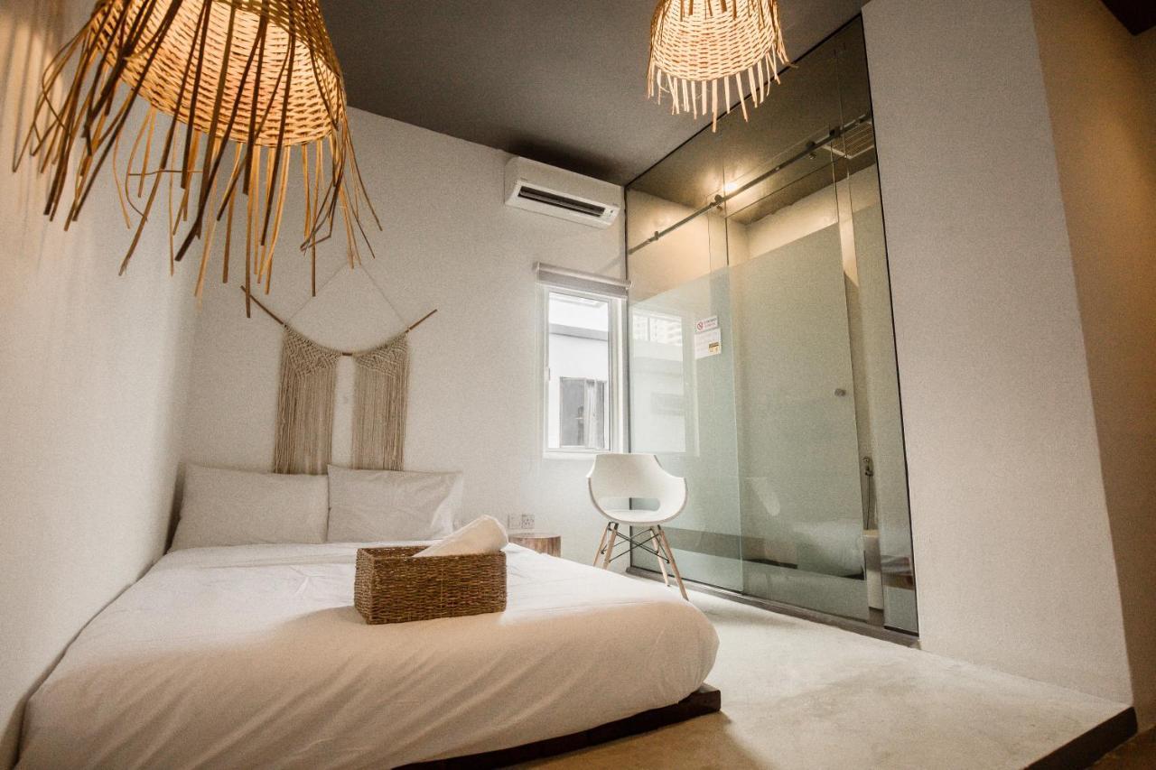 Amazing Home Inn George Town Bagian luar foto